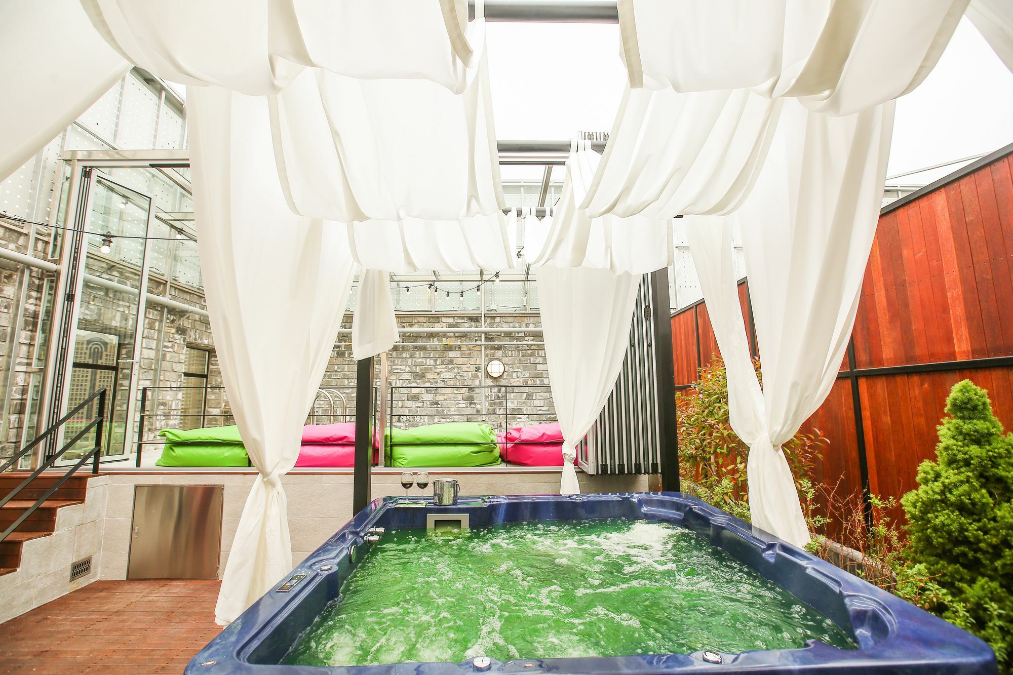 Daegu February Hotel Dongseongro Bagian luar foto