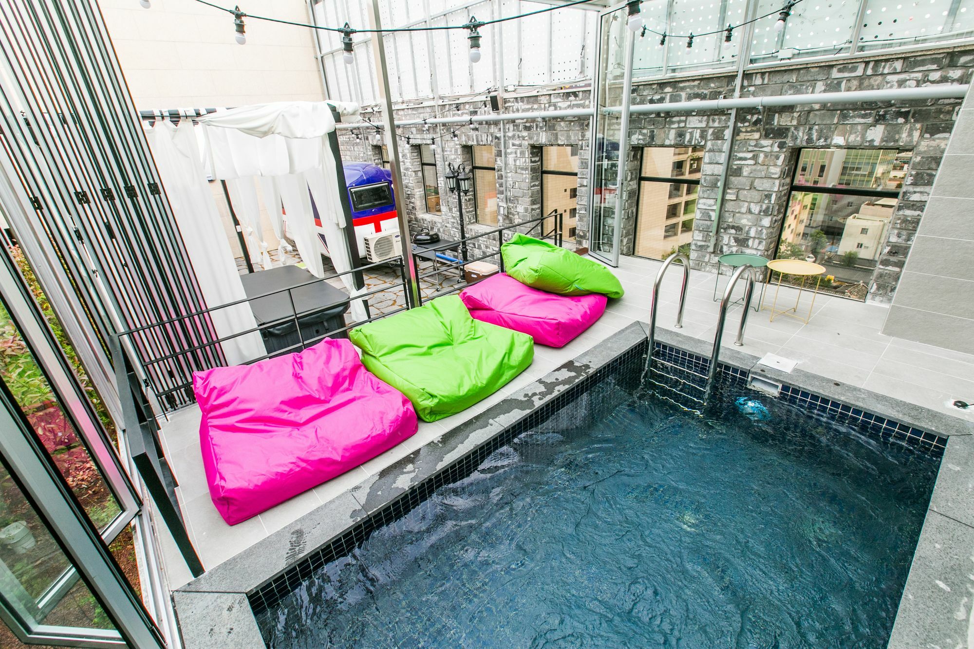 Daegu February Hotel Dongseongro Bagian luar foto